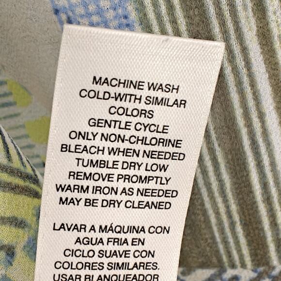 Chico's Asymmetrical Hem Popover Top Size XL / 3 Semi Sheer Roll Tab Sleeves - Picture 9 of 10